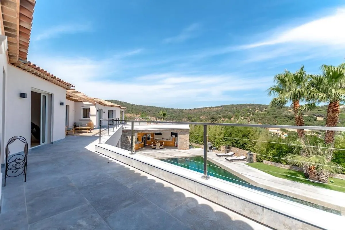 Magnificent Villa, Heated Pool, Air Cond, Sea View サント・マキシム