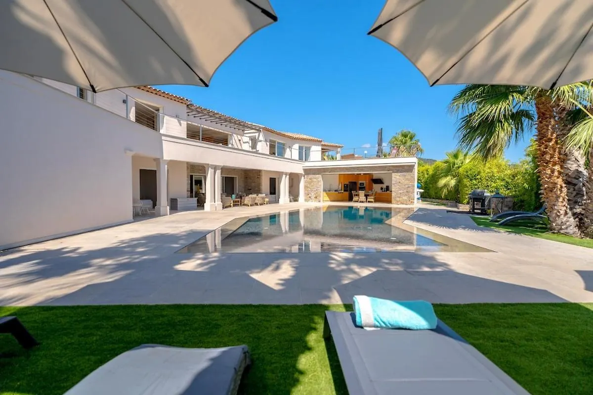 Magnificent Villa, Heated Pool, Air Cond, Sea View Sainte-Maxime 0*,  Francia