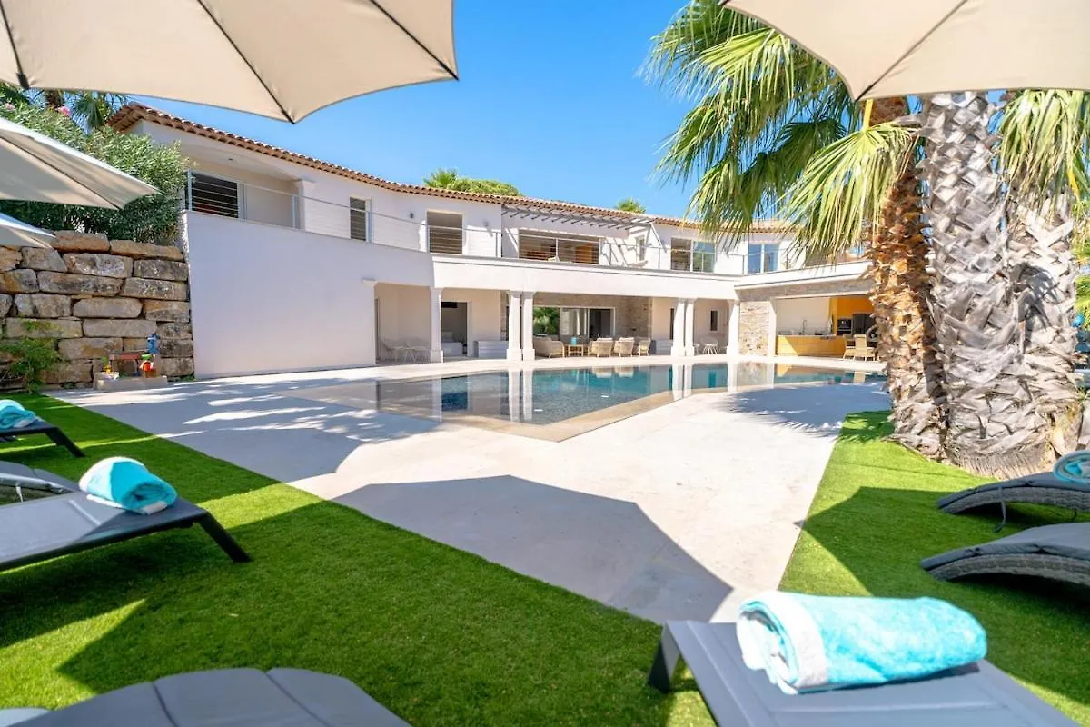 Magnificent Villa, Heated Pool, Air Cond, Sea View Sainte-Maxime