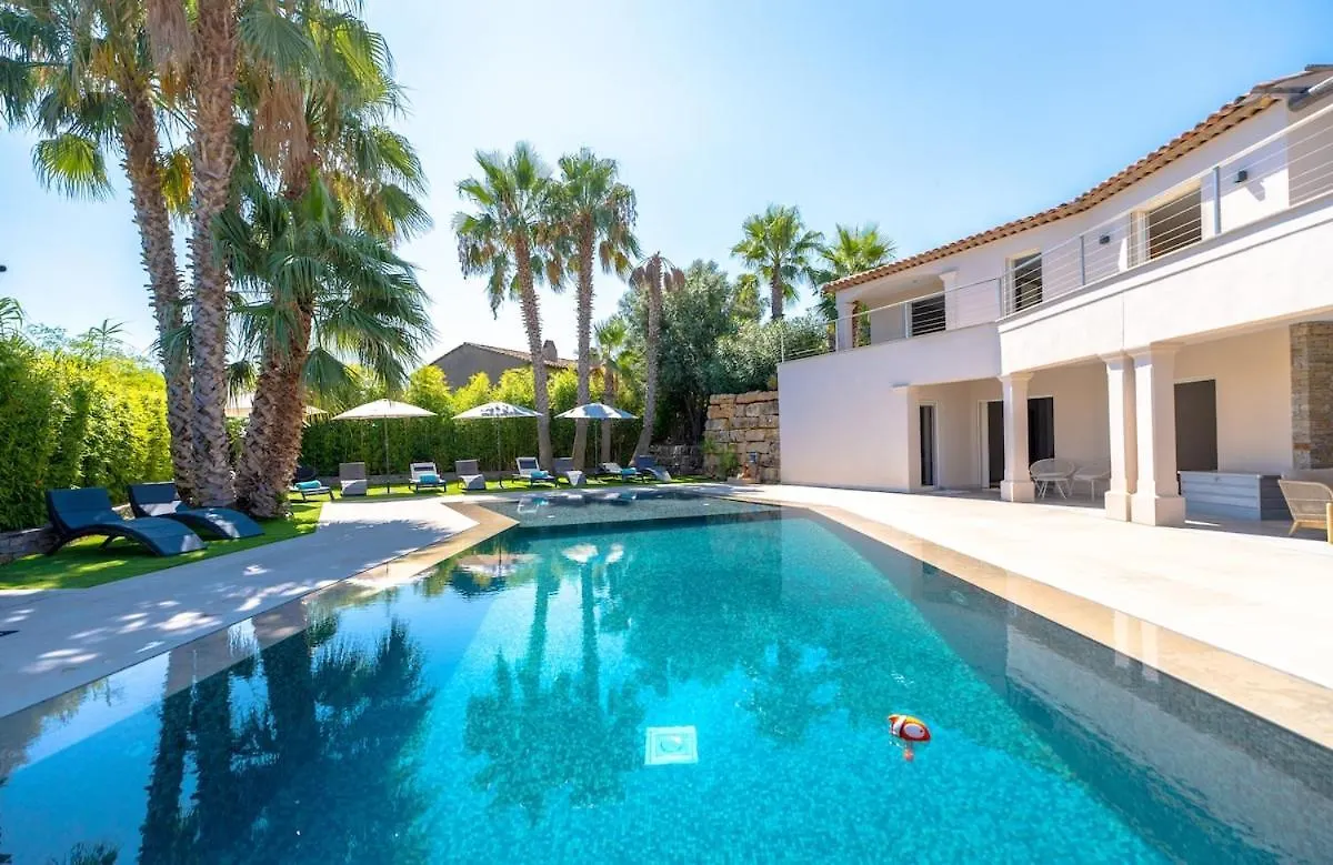 Magnificent Villa, Heated Pool, Air Cond, Sea View Sainte-Maxime Villa